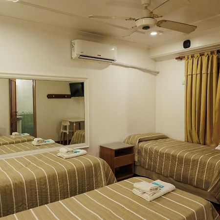 Hotel Petit Cordoba Bagian luar foto
