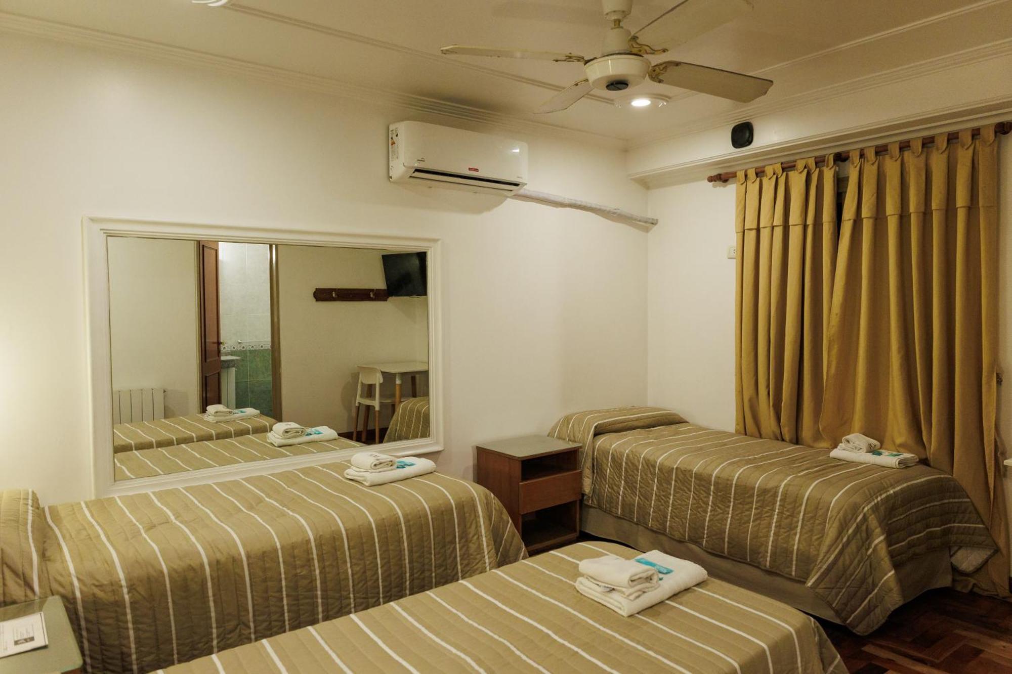 Hotel Petit Cordoba Bagian luar foto