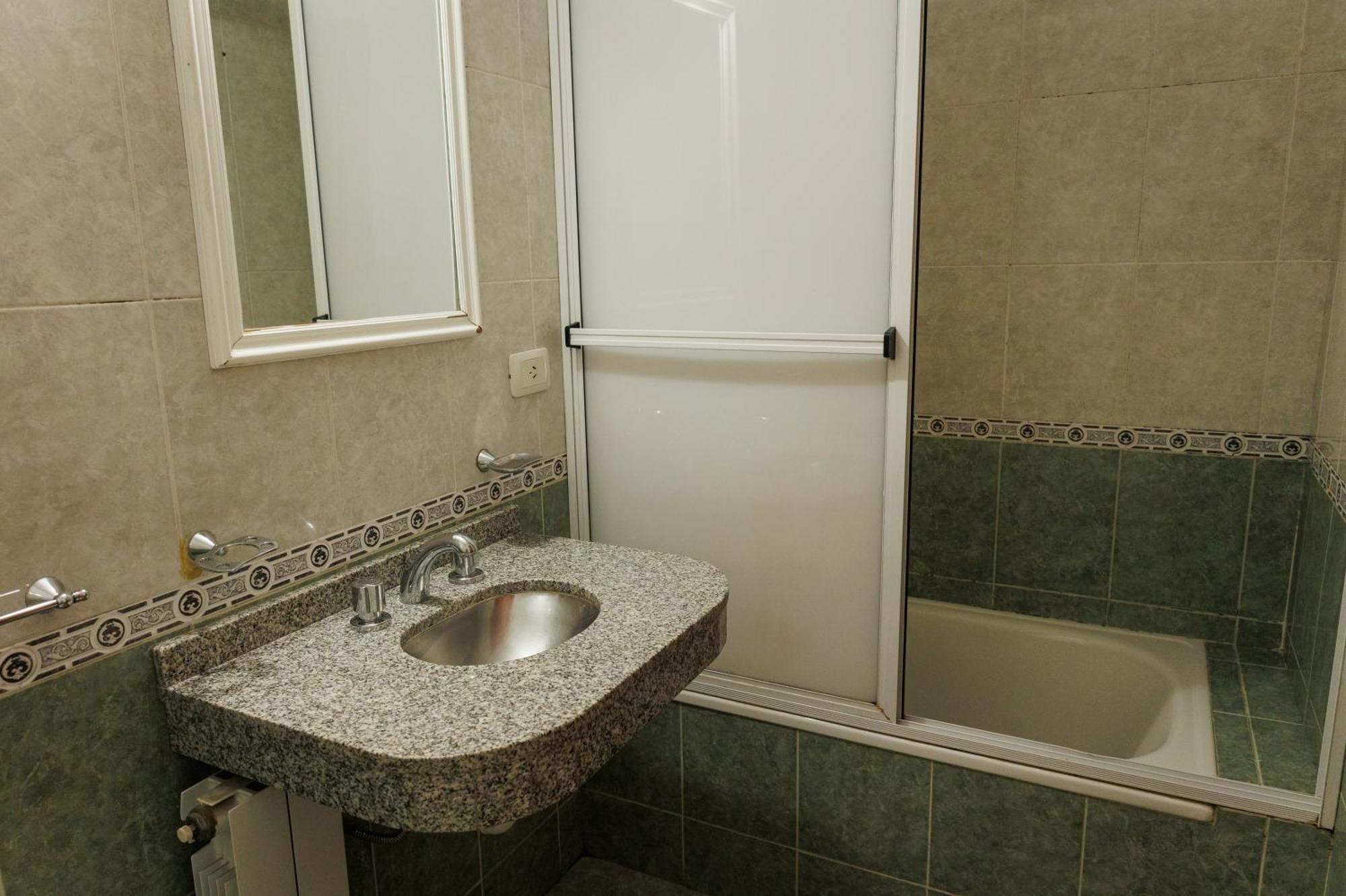 Hotel Petit Cordoba Bagian luar foto