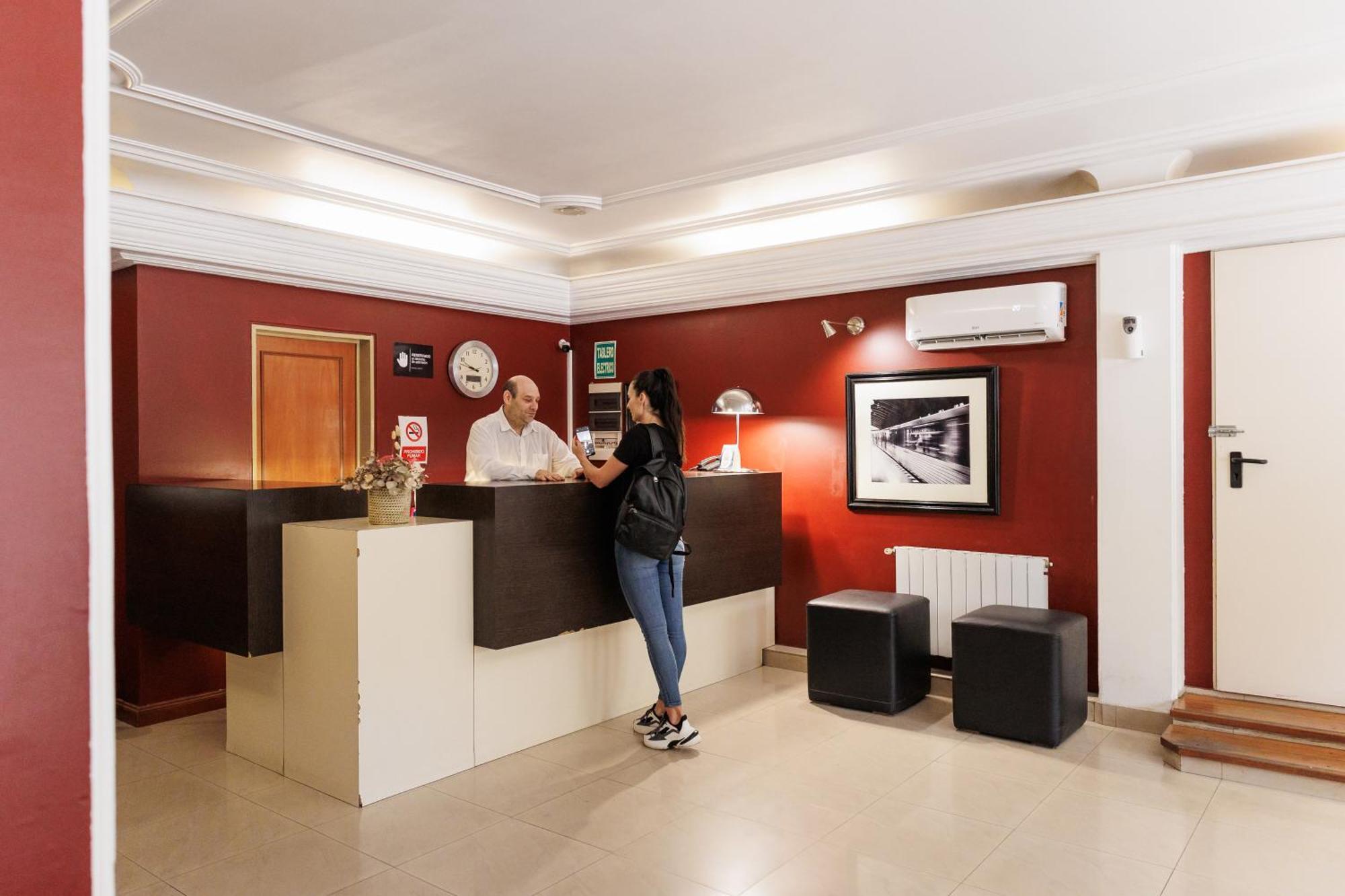 Hotel Petit Cordoba Bagian luar foto
