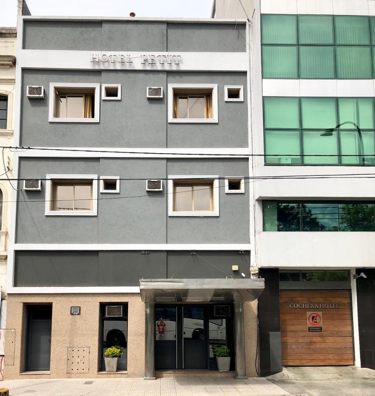 Hotel Petit Cordoba Bagian luar foto
